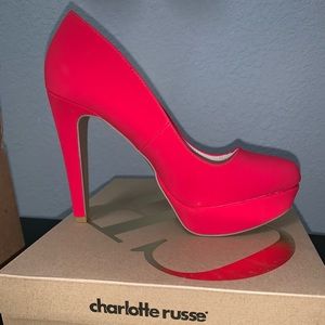 Charlotte Russe, Red Pump, NWT